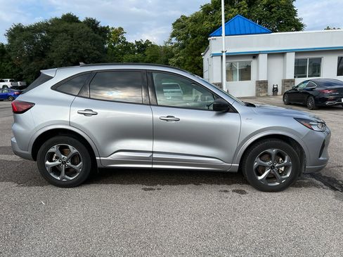Used 2024 Ford Escape ST-Line AWD/4WD image 7