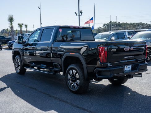 New 2026 GMC Sierra 2500 Denali w/ Denali Reserve Package image 5