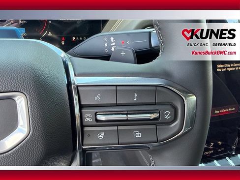 New 2026 GMC Yukon Elevation AWD/4WD image 18