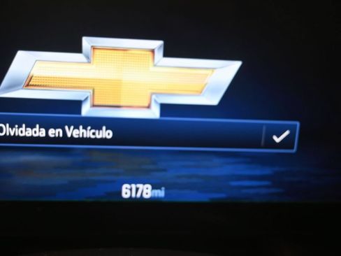 Used 2025 Chevrolet Equinox LT w/ Safety and Technology Package FWD image 10