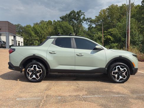 Used 2024 Hyundai Santa Cruz Limited AWD/4WD image 3