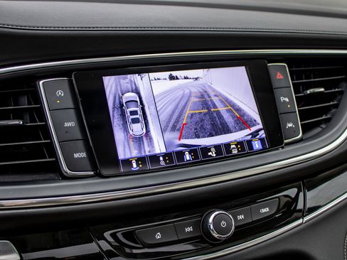 Used 2023 Buick Enclave Avenir w/ Avenir Technology Package image 40