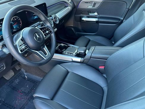 Used 2023 Mercedes-Benz GLB 250 image 4