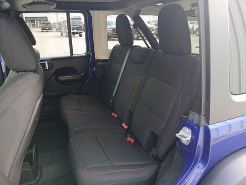 Used 2019 Jeep Wrangler Unlimited Rubicon image 38