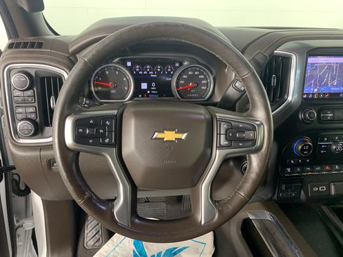 Used 2020 Chevrolet Silverado 2500 LTZ w/ LTZ Premium Package AWD/4WD image 19