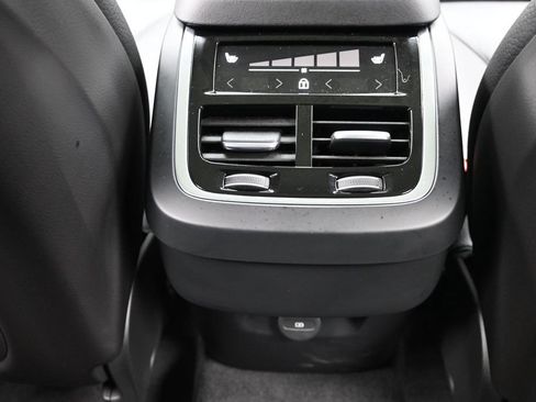 Used 2023 Volvo XC90 B6 Plus w/ Protection Package Premier AWD/4WD image 15