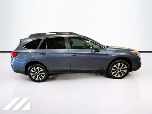 Used 2015 Subaru Outback 2.5i Limited AWD/4WD image 4