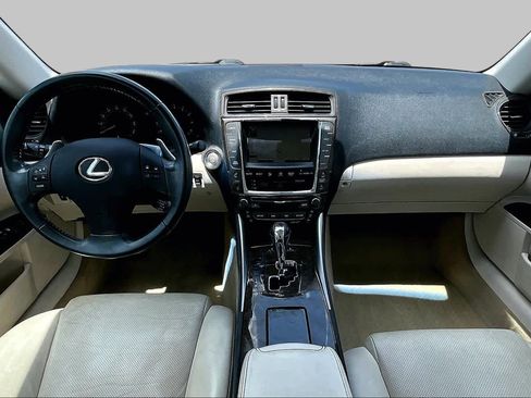 Used 2010 Lexus IS 350C RWD image 14