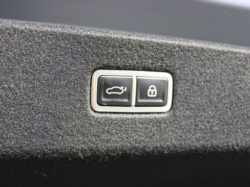 Used 2023 Hyundai Ioniq 6 SEL image 35