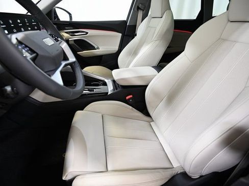 Used 2025 Audi Q5 Premium Plus AWD/4WD image 8