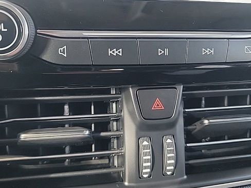 Used 2022 Ford Escape SEL image 95