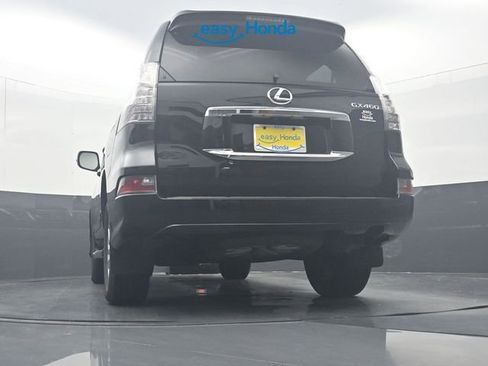 Used 2019 Lexus GX 460 Premium w/ Premium Package AWD/4WD image 32