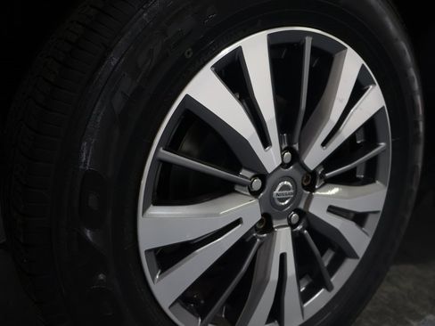 Used 2019 Nissan Pathfinder SV w/ Cargo Package image 29