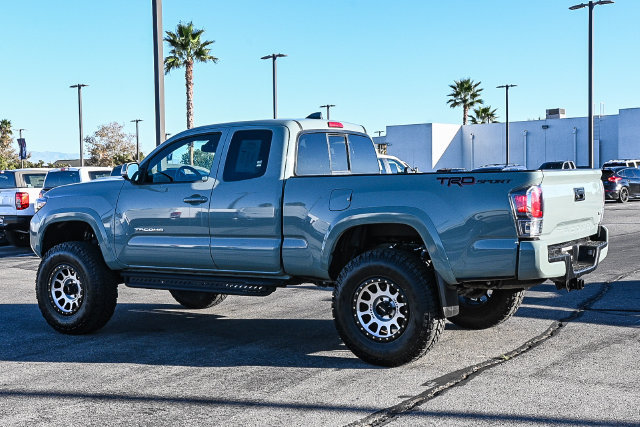 Used 2022 Toyota Tacoma TRD Sport w/ TRD Premium Sport Package RWD image 6