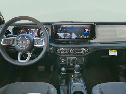 Certified 2025 Jeep Wrangler Unlimited Sahara AWD/4WD image 13