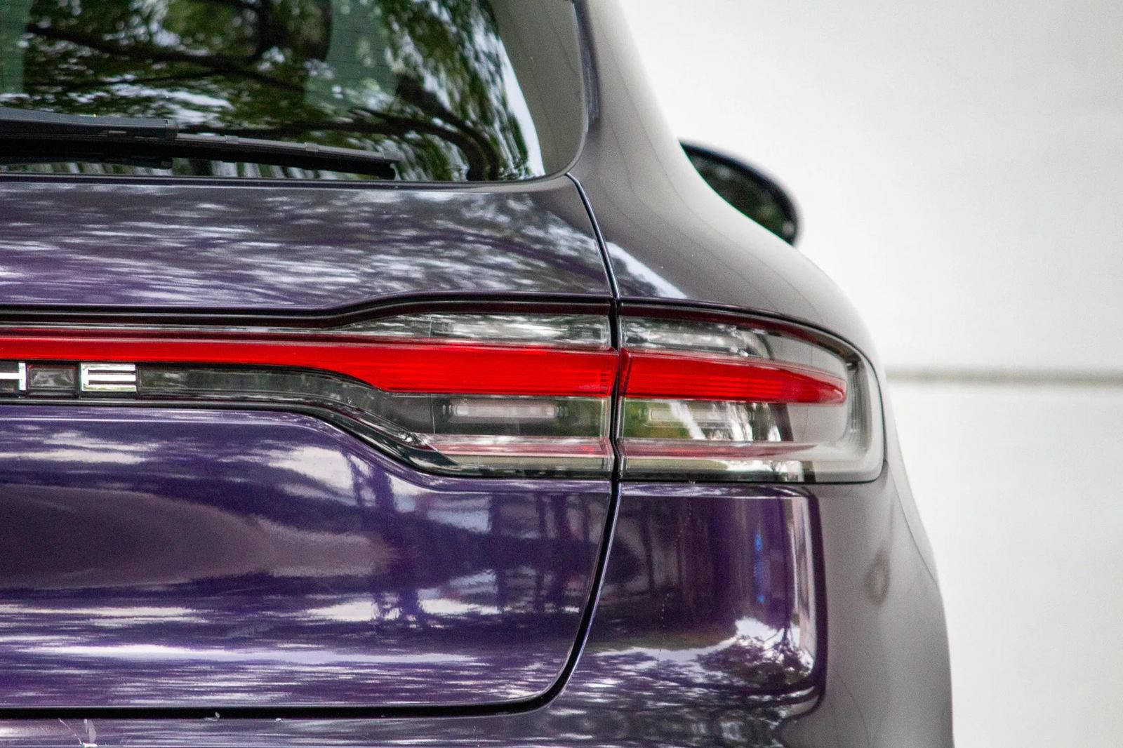 Used 2021 Porsche Macan w/ Premium Package Plus AWD/4WD image 17
