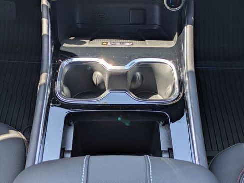 New 2026 Chevrolet Traverse RS w/ LPO, Floor Liner Package FWD image 22