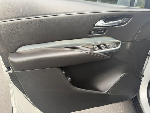 Used 2020 Cadillac XT4 Premium Luxury FWD image 13