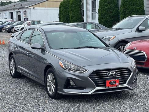 Used 2019 Hyundai Sonata SE FWD image 1