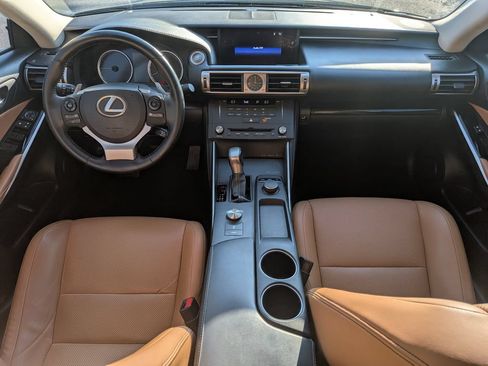 Used 2015 Lexus IS 250 RWD image 23