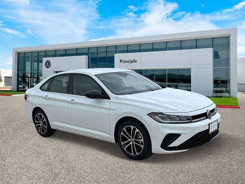 Certified 2025 Volkswagen Jetta Sport image 3