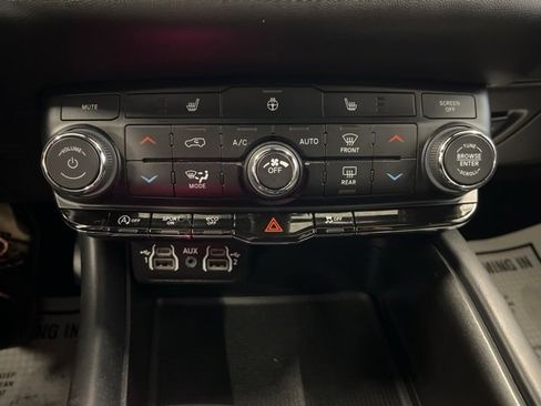 Certified 2024 Dodge Durango SXT w/ Trailer Tow Group IV image 19