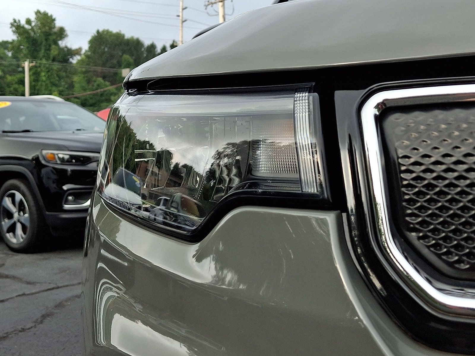 Certified 2022 Jeep Compass Limited w/ Sun and Sound Group AWD/4WD image 9