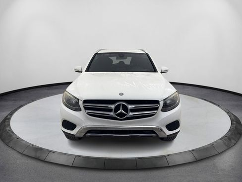 Used 2017 Mercedes-Benz GLC 300 image 2