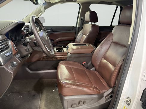 Used 2017 Chevrolet Tahoe Premier RWD image 13
