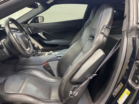 Used 2017 Chevrolet Corvette Z06 w/ Z07 Performance Package RWD image 13