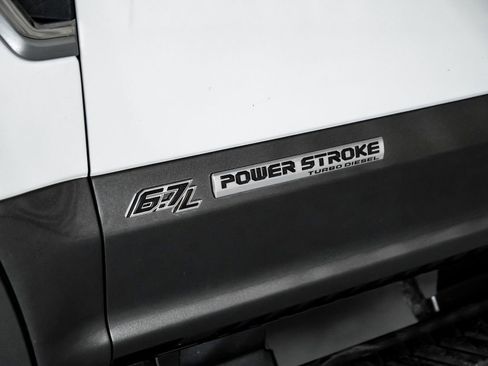 Used 2019 Ford F250 Lariat w/ Lariat Value Package image 40