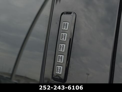 Used 2022 Ford F150 Limited AWD/4WD image 38