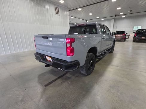 Used 2025 Chevrolet Silverado 1500 Custom Trail Boss w/ LPO, Dark Essentials Package AWD/4WD image 8