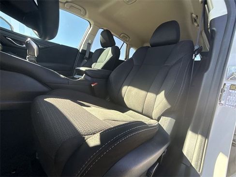 Certified 2024 Subaru Outback Premium image 11