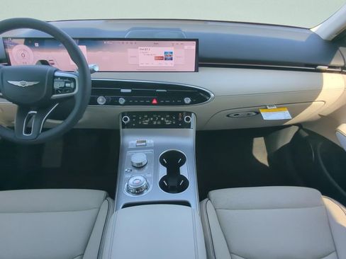 New 2026 Genesis GV70 2.5T Advanced w/ G1 Accessory Package AWD/4WD image 11
