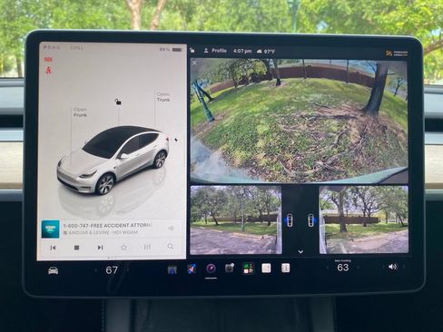 Used 2023 Tesla Model Y AWD image 26