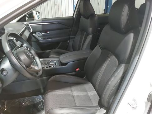 Certified 2025 MAZDA CX-50 AWD 2.5 S w/ Select Package image 16
