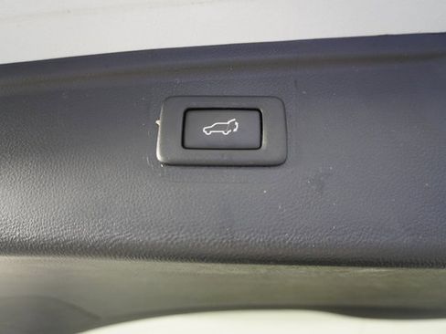 Used 2016 Subaru Outback 2.5i Limited image 37