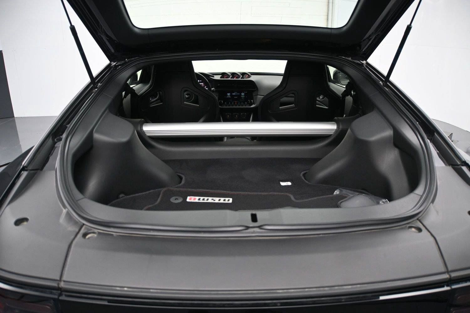 Certified 2024 Nissan Z Sport w/ Floor Mat Package RWD image 24