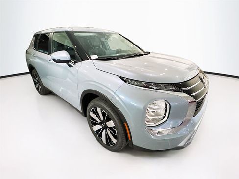 New 2026 Mitsubishi Outlander SE FWD image 34