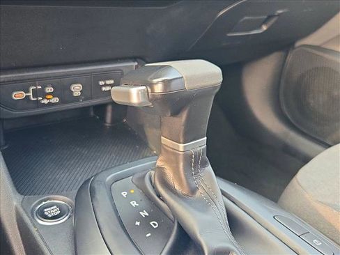 Used 2025 Kia K4 FWD image 11