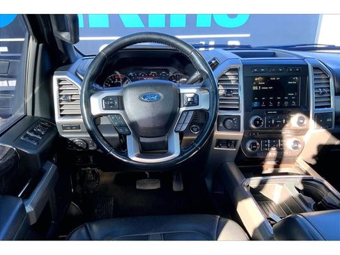 Used 2017 Ford F350 Platinum w/ Platinum Ultimate Package image 6