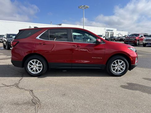 Certified 2023 Chevrolet Equinox LT AWD/4WD image 11