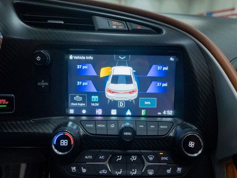 Used 2015 Chevrolet Corvette Z06 w/ 3LZ Preferred Equipment Group image 50