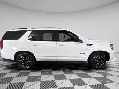 Used 2024 GMC Yukon AT4 image 17