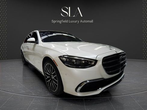 Used 2022 Mercedes-Benz S 580 4MATIC Sedan image 1