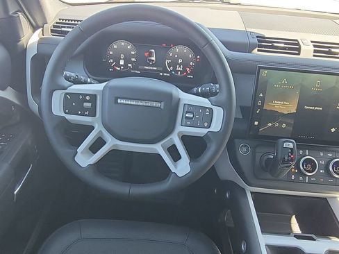 New 2026 Land Rover Defender 130 X-Dynamic SE AWD/4WD image 18