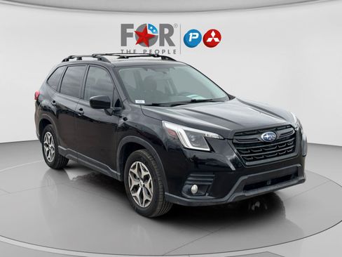 Used 2022 Subaru Forester Premium AWD/4WD image 7