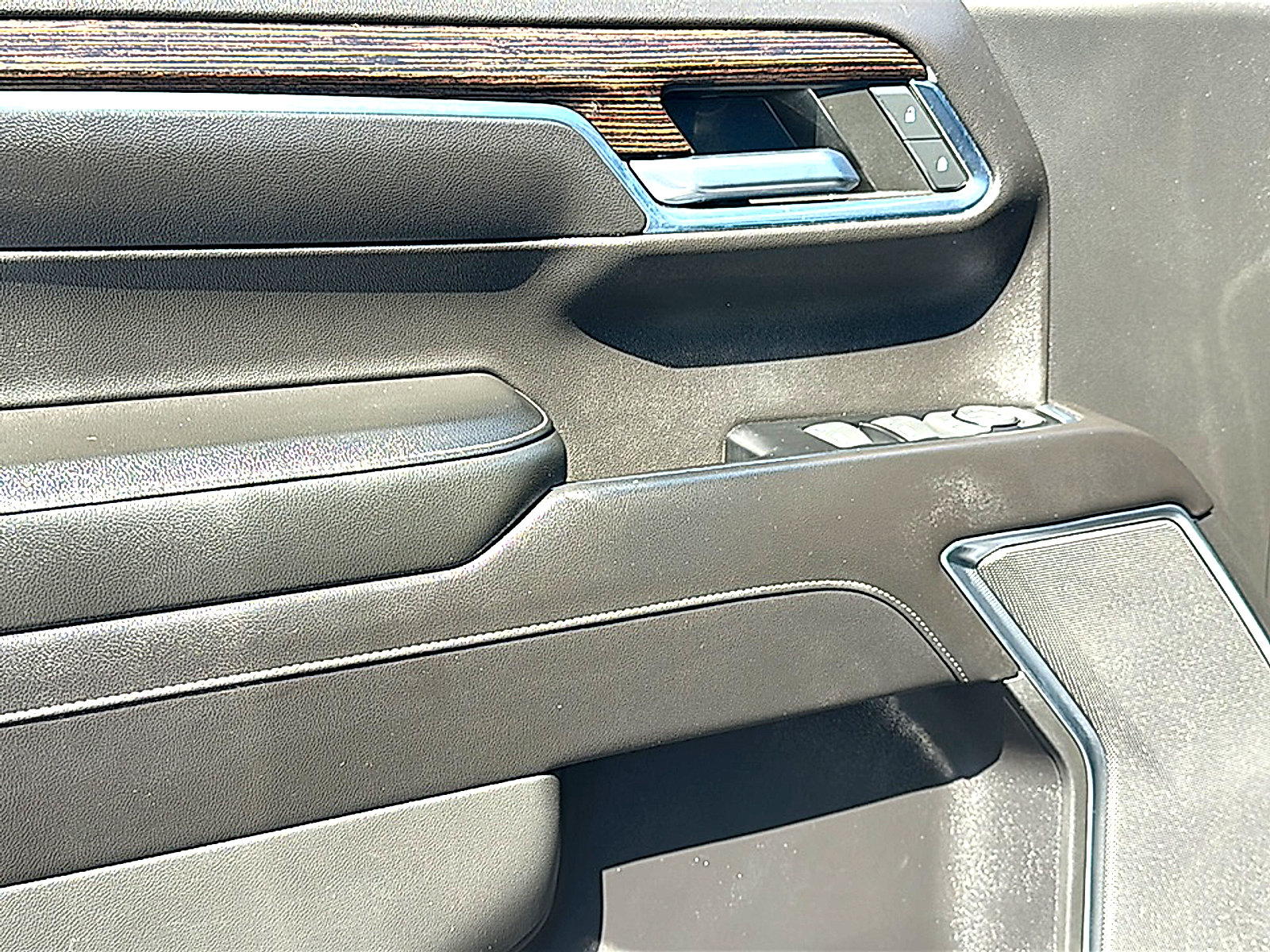 Used 2022 GMC Sierra 1500 Elevation RWD image 16