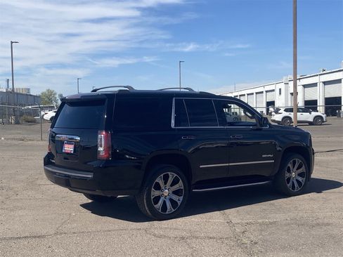 Used 2018 GMC Yukon Denali w/ Open Road Package image 6